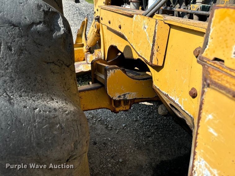 image for item DW2250 2005 Prentice 490 skidder