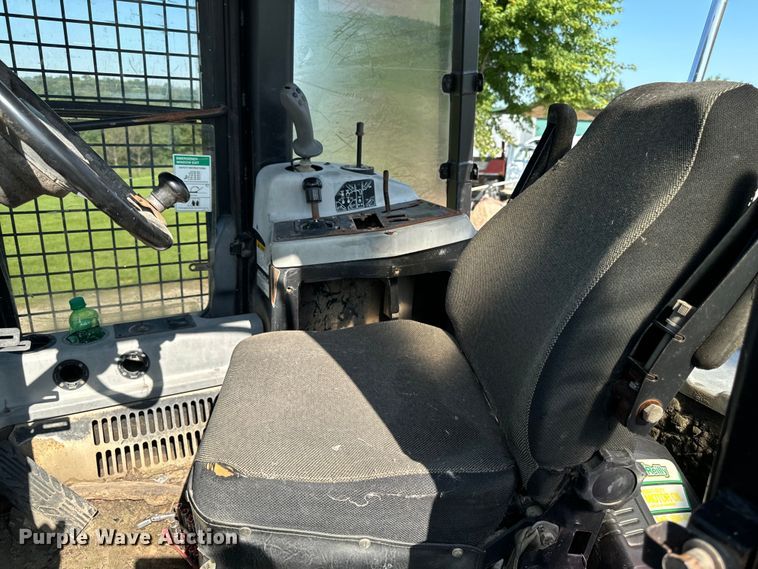 image for item DW2250 2005 Prentice 490 skidder