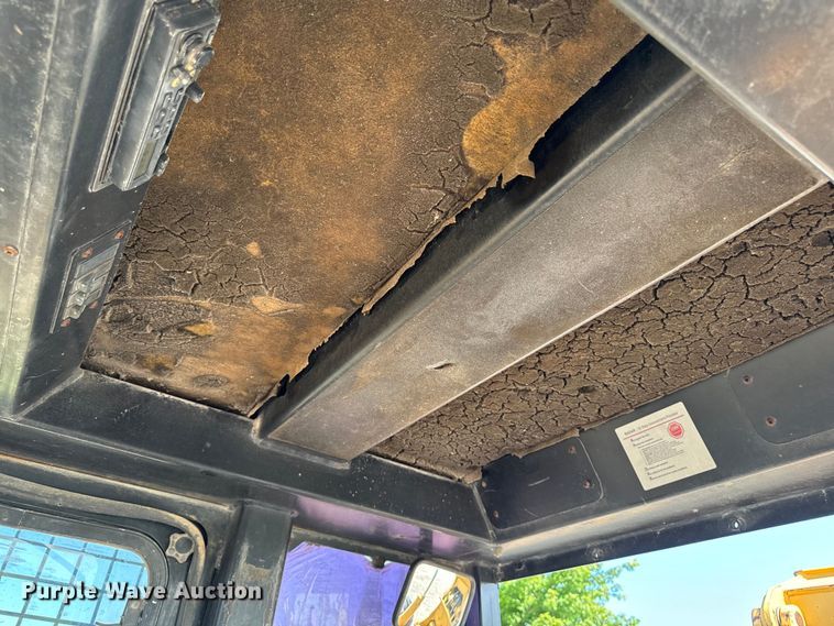 image for item DW2250 2005 Prentice 490 skidder