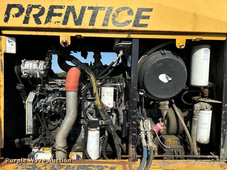 image for item DW2250 2005 Prentice 490 skidder