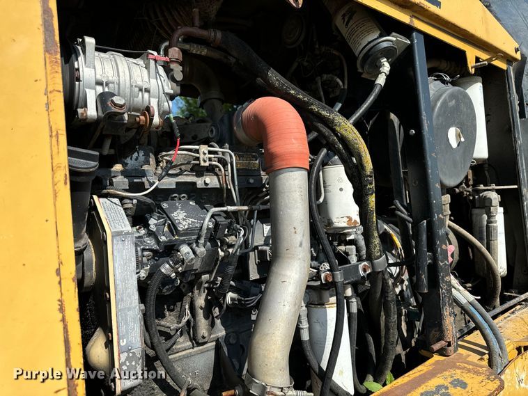 image for item DW2250 2005 Prentice 490 skidder