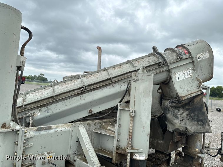 image for item DX0853 1990 Power Curbers 5700B concrete paver