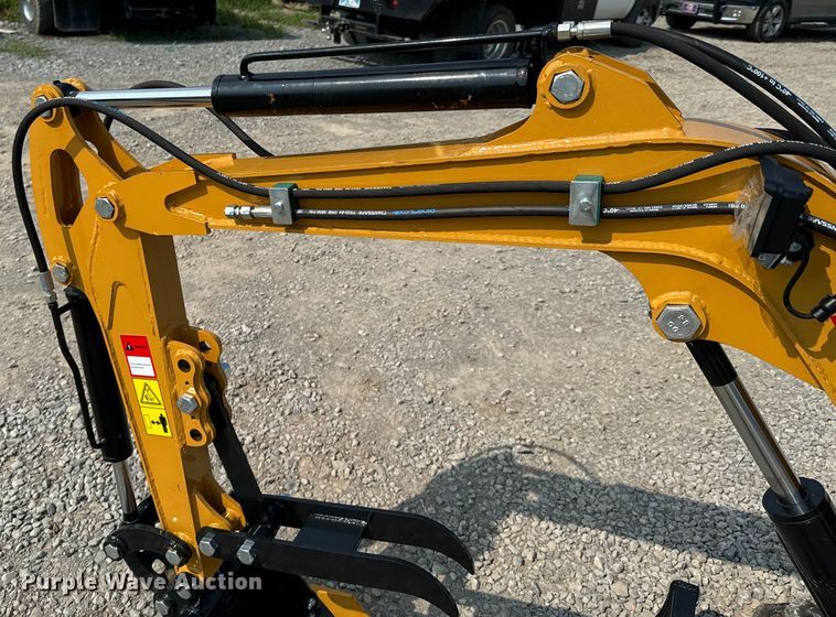 image for item DX0972 2024 AGT H12R mini excavator