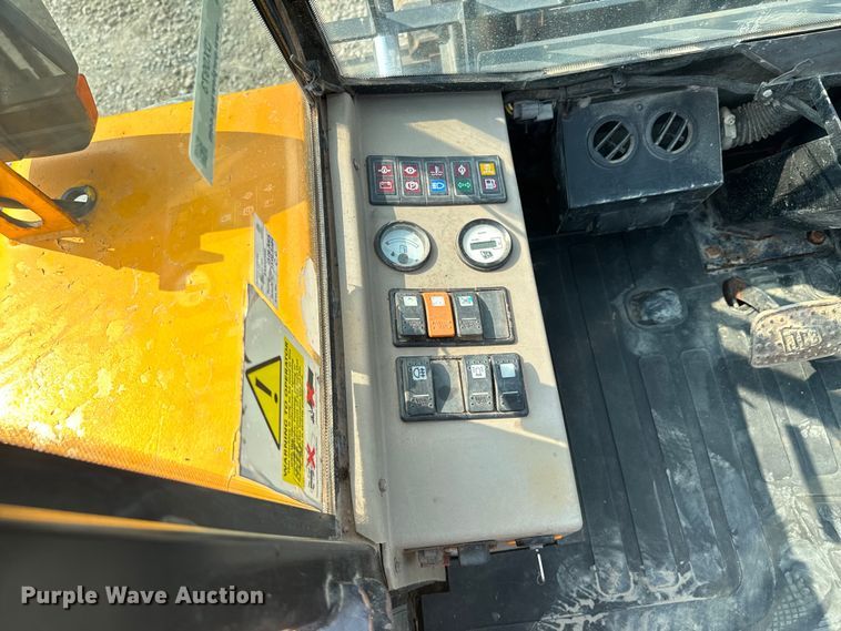 image for item DX0973 2013 JCB 926 forklift