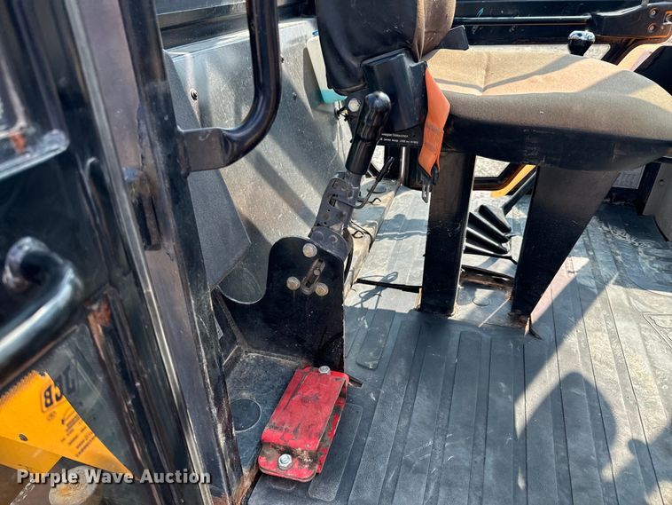 image for item DX0973 2013 JCB 926 forklift