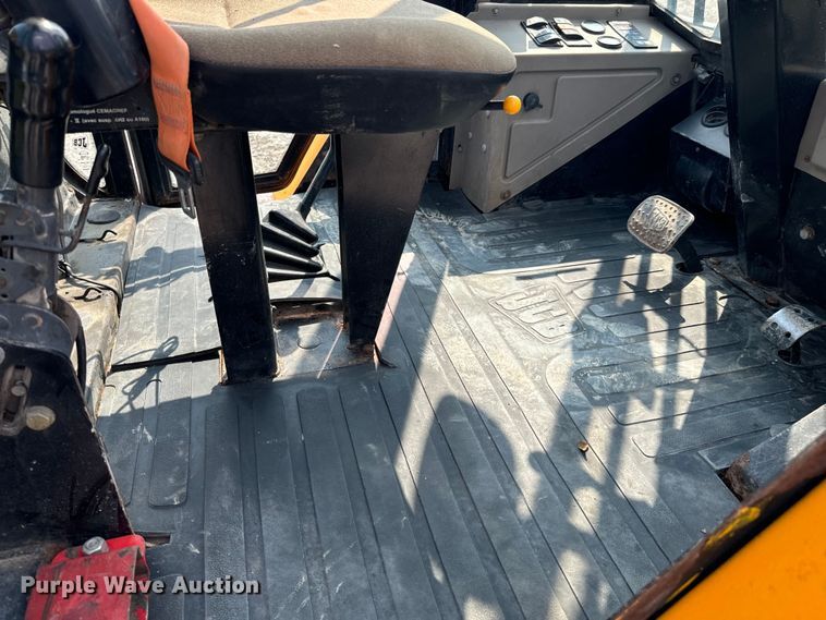 image for item DX0973 2013 JCB 926 forklift