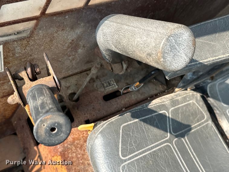 image for item DX3479 1994 Case 1840 skid steer loader