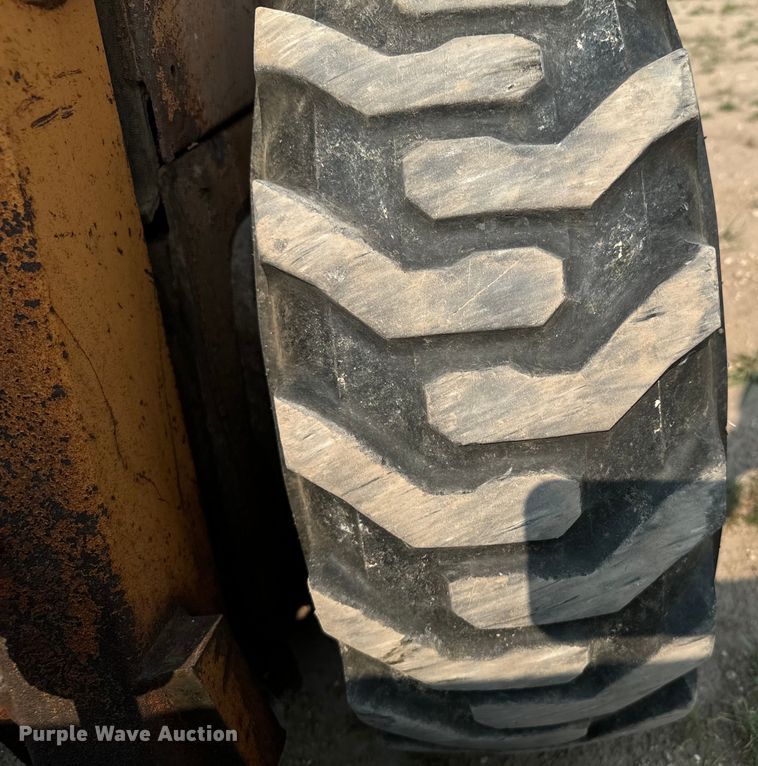 image for item DX3479 1994 Case 1840 skid steer loader