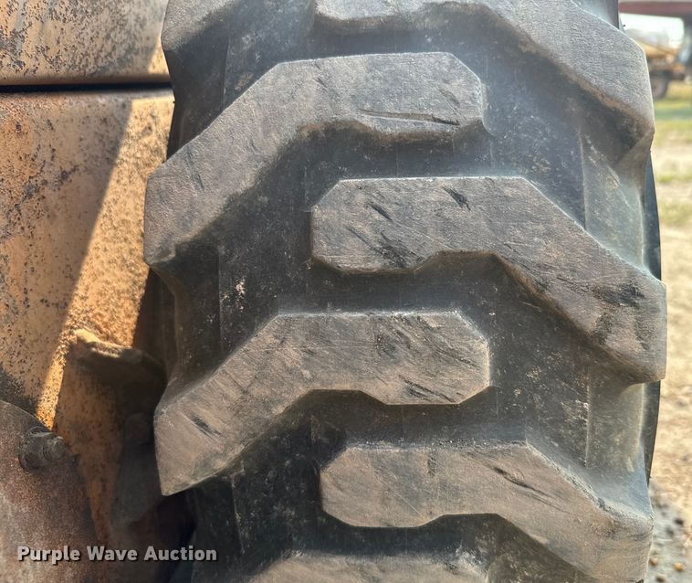 image for item DX3479 1994 Case 1840 skid steer loader