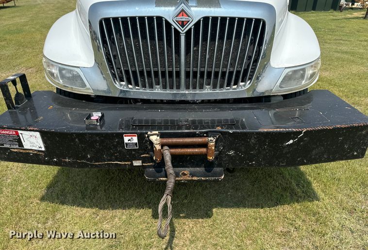 image for item DX3486 2014 International DuraStar 4300 bucket truck