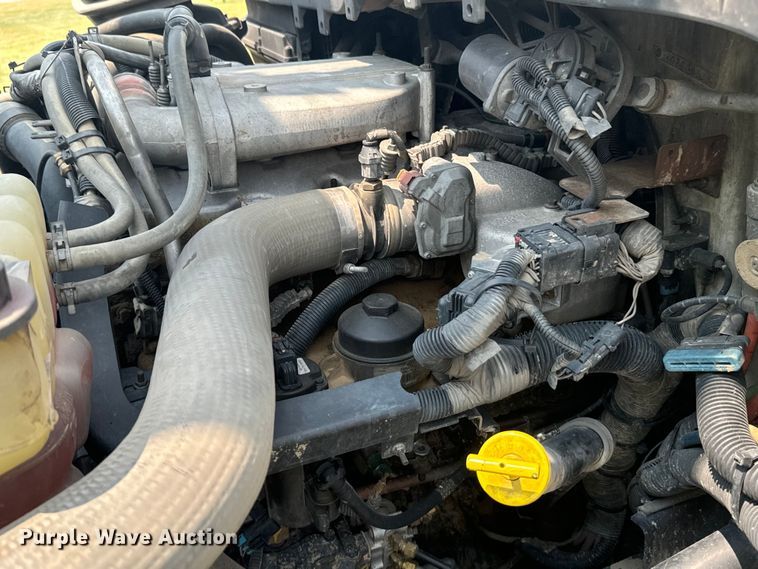 image for item DX3486 2014 International DuraStar 4300 bucket truck