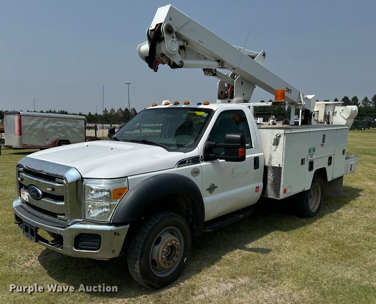 image for item DX3487 2015 Ford F550 Super Duty XLT bucket truck