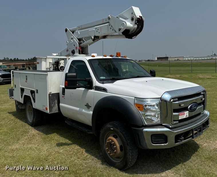 image for item DX3487 2015 Ford F550 Super Duty XLT bucket truck