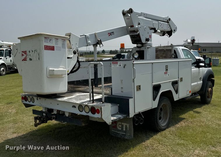 image for item DX3487 2015 Ford F550 Super Duty XLT bucket truck