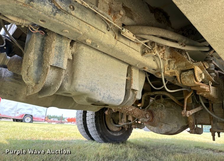 image for item DX3487 2015 Ford F550 Super Duty XLT bucket truck