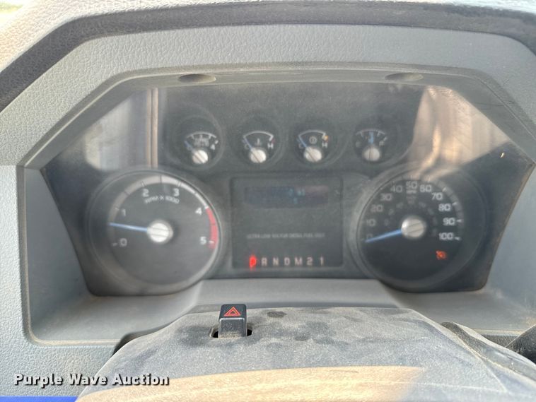 image for item DX3487 2015 Ford F550 Super Duty XLT bucket truck