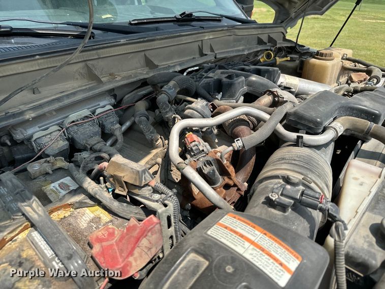 image for item DX3487 2015 Ford F550 Super Duty XLT bucket truck