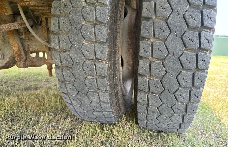 image for item DX3487 2015 Ford F550 Super Duty XLT bucket truck