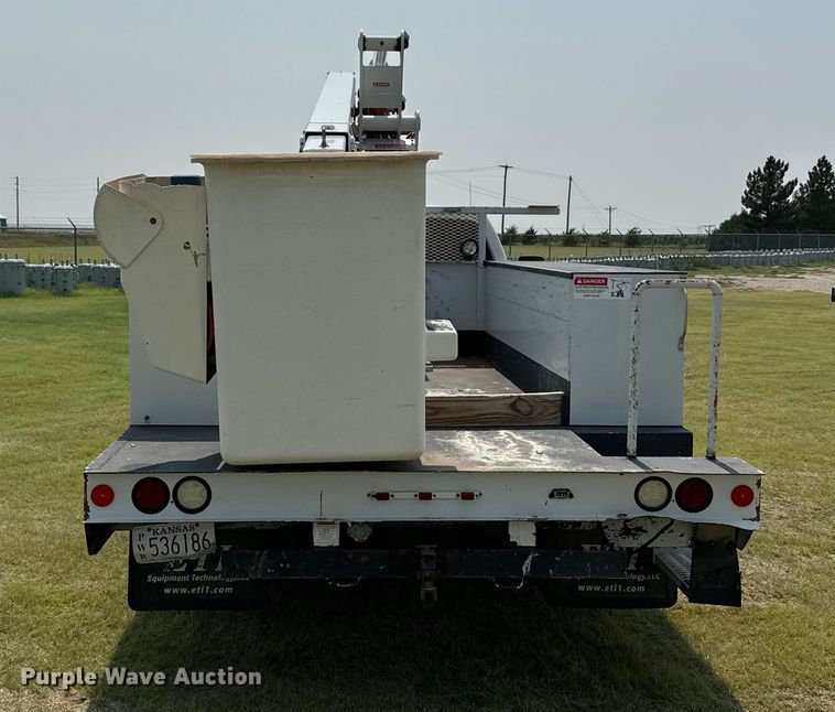 image for item DX3488 2013 Ford  F550 Super Duty XLT bucket truck