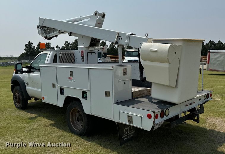 image for item DX3488 2013 Ford  F550 Super Duty XLT bucket truck