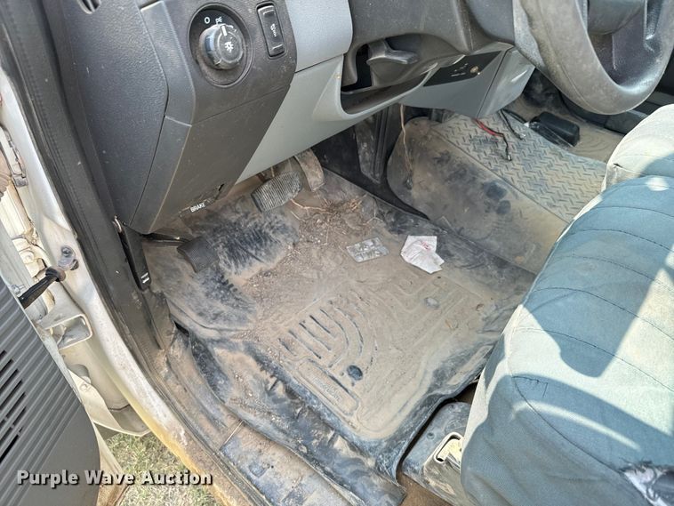 image for item DX3488 2013 Ford  F550 Super Duty XLT bucket truck