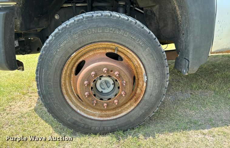 image for item DX3488 2013 Ford  F550 Super Duty XLT bucket truck