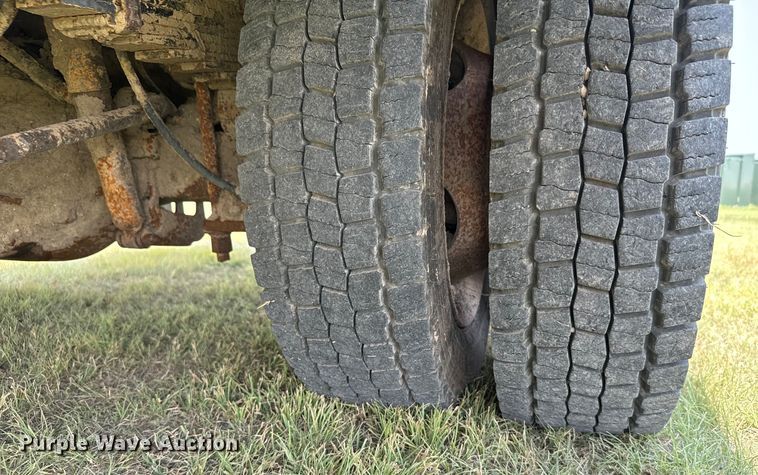 image for item DX3488 2013 Ford  F550 Super Duty XLT bucket truck