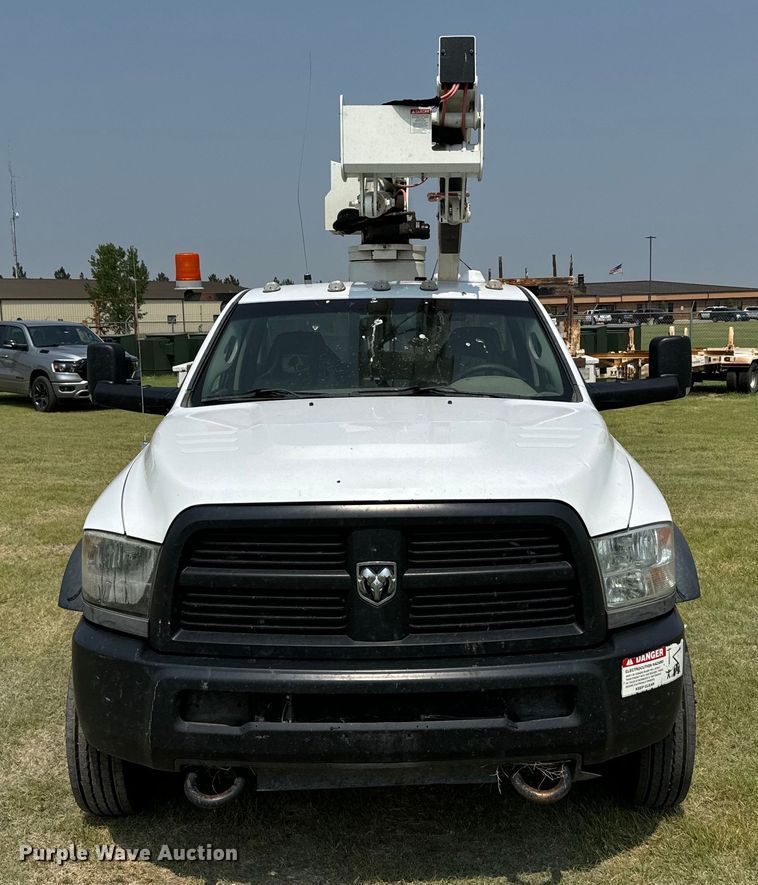image for item DX3490 2012 Dodge Ram 5500HD bucket truck