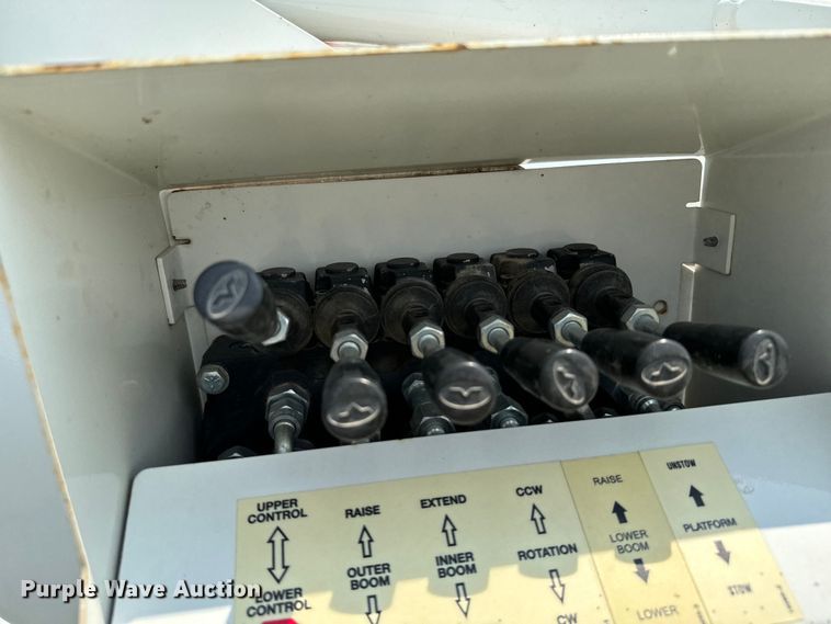 image for item DX3490 2012 Dodge Ram 5500HD bucket truck