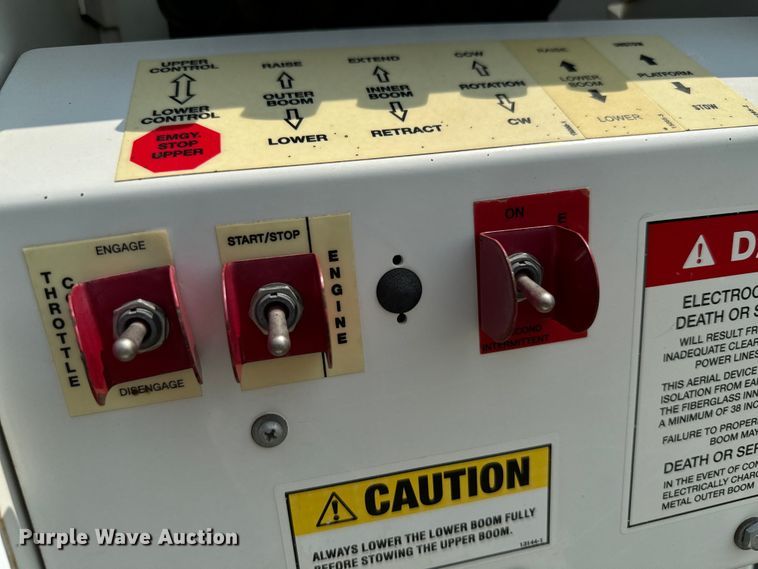 image for item DX3490 2012 Dodge Ram 5500HD bucket truck