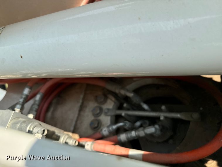 image for item DX3490 2012 Dodge Ram 5500HD bucket truck