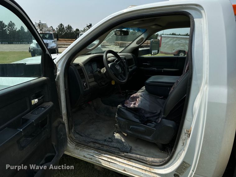 image for item DX3490 2012 Dodge Ram 5500HD bucket truck