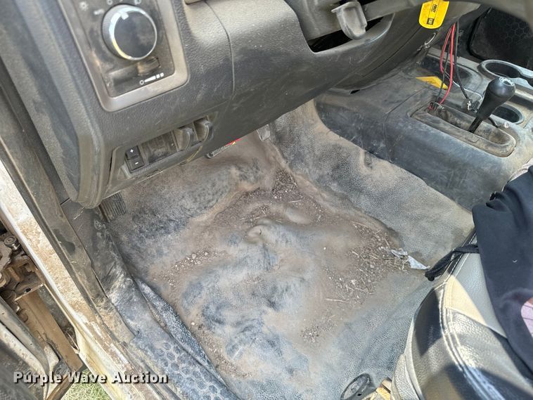 image for item DX3490 2012 Dodge Ram 5500HD bucket truck