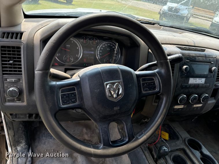 image for item DX3490 2012 Dodge Ram 5500HD bucket truck