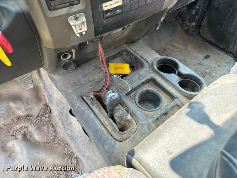 image for item DX3490 2012 Dodge Ram 5500HD bucket truck