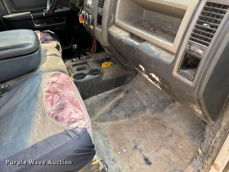 image for item DX3490 2012 Dodge Ram 5500HD bucket truck