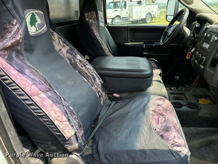 image for item DX3490 2012 Dodge Ram 5500HD bucket truck