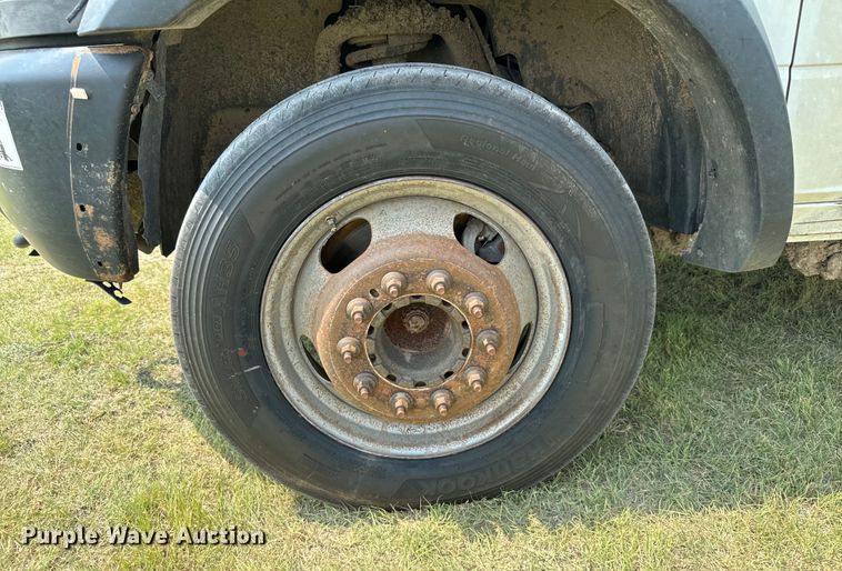 image for item DX3490 2012 Dodge Ram 5500HD bucket truck