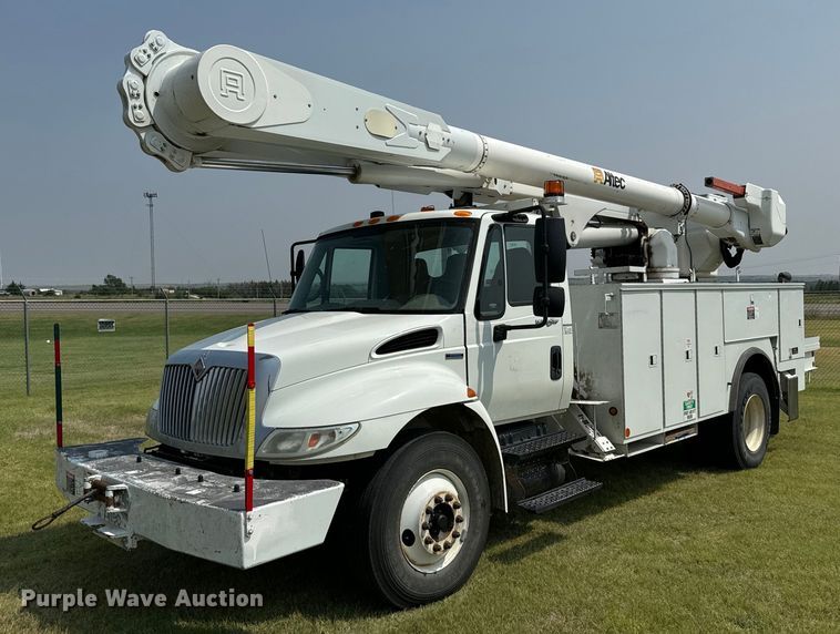 image for item DX3491 2008 International DuraStar 4300 bucket truck