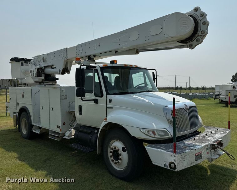 image for item DX3491 2008 International DuraStar 4300 bucket truck
