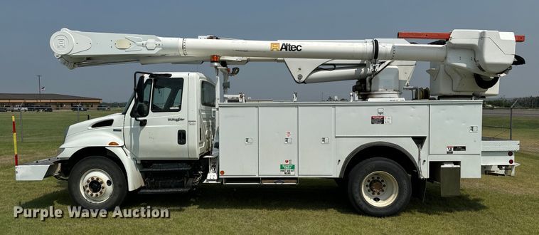image for item DX3491 2008 International DuraStar 4300 bucket truck