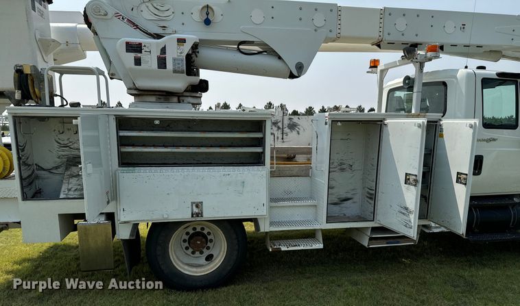 image for item DX3491 2008 International DuraStar 4300 bucket truck