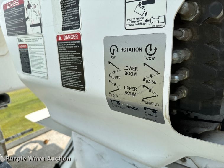 image for item DX3491 2008 International DuraStar 4300 bucket truck