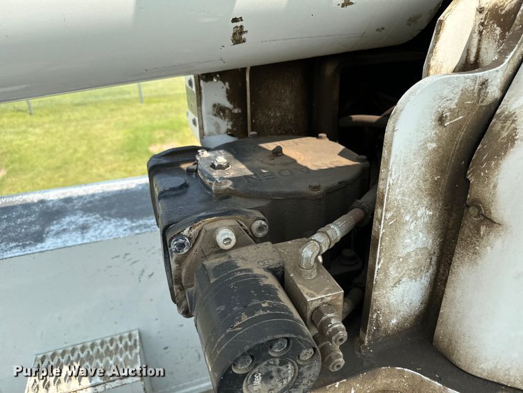 image for item DX3491 2008 International DuraStar 4300 bucket truck