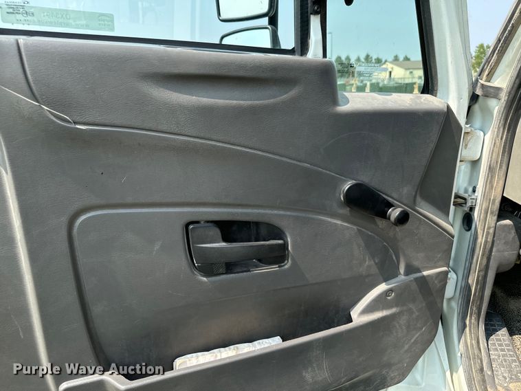 image for item DX3491 2008 International DuraStar 4300 bucket truck