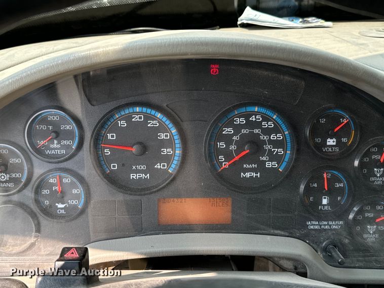 image for item DX3491 2008 International DuraStar 4300 bucket truck