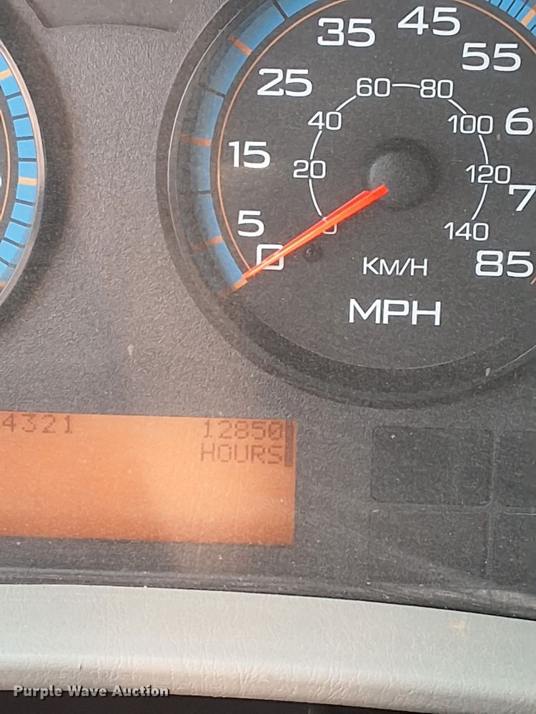 image for item DX3491 2008 International DuraStar 4300 bucket truck