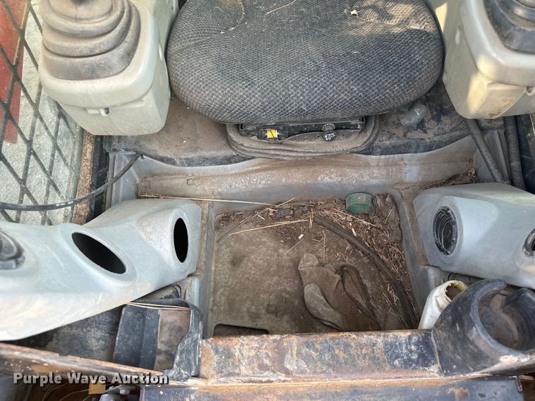 image for item DX3519 2009 Caterpillar 262C skid steer loader