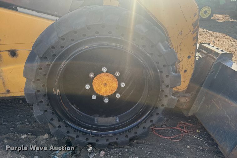 image for item DX3519 2009 Caterpillar 262C skid steer loader