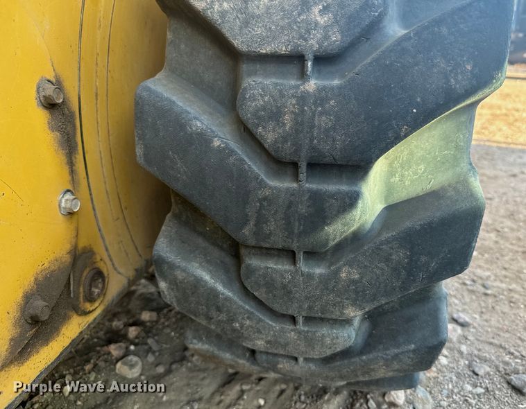 image for item DX3519 2009 Caterpillar 262C skid steer loader